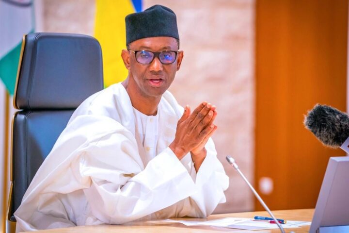 Nigeria : The tight and dedicated team around head of national security Nuhu Ribadu